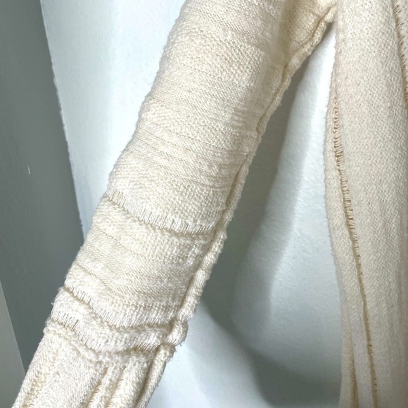Free People Oceans Drive Cream V Neck Distressed Fringe Hem Sweater. Size Small - Picture 6 of 11